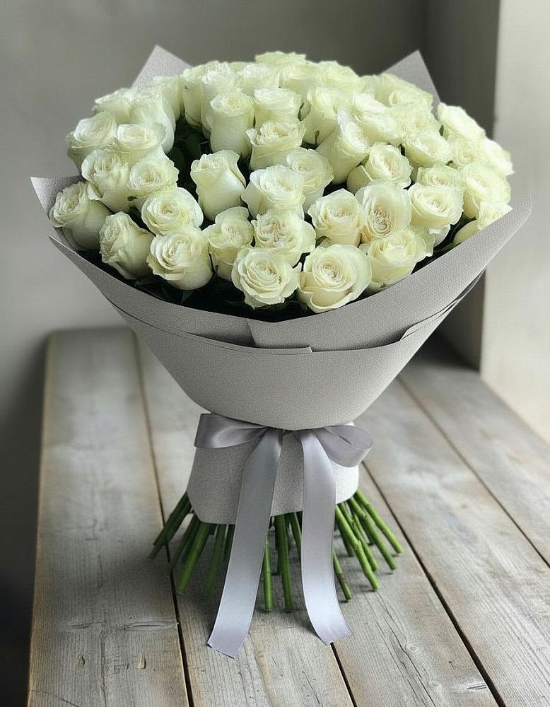 Букет 35 Белых роз в Московском