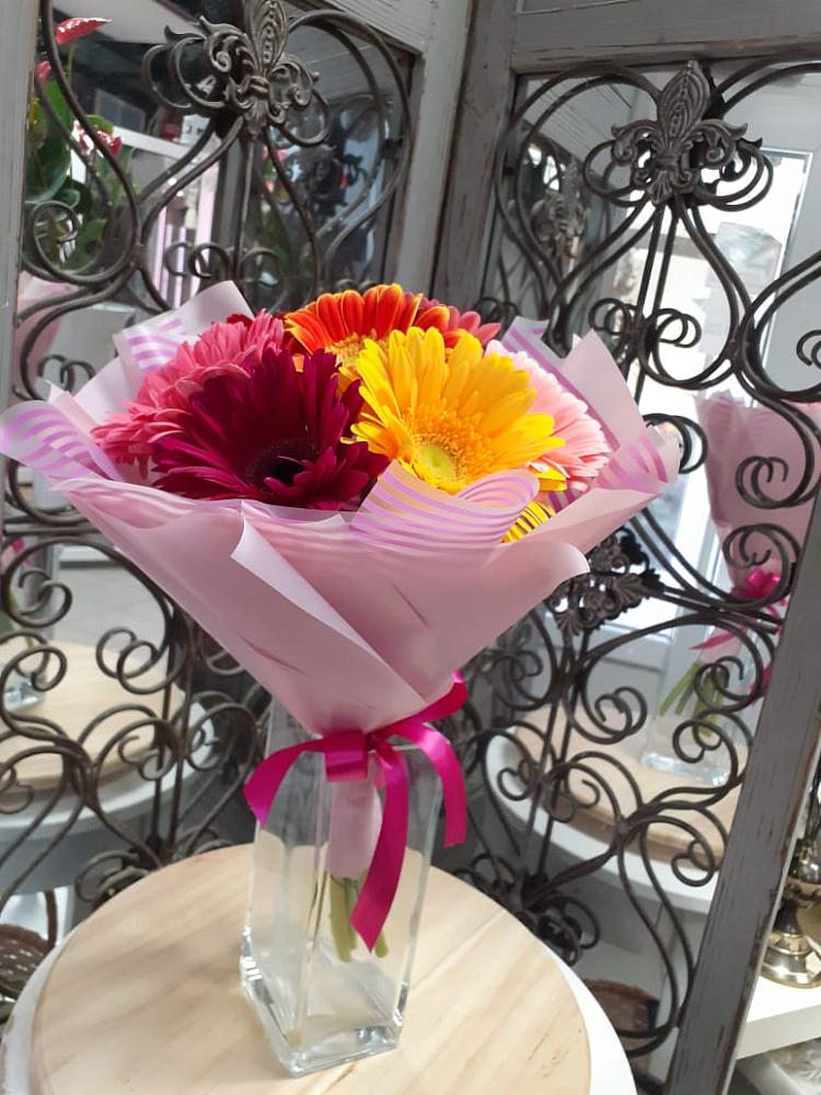 Букет цветов из: Герберы в Московском