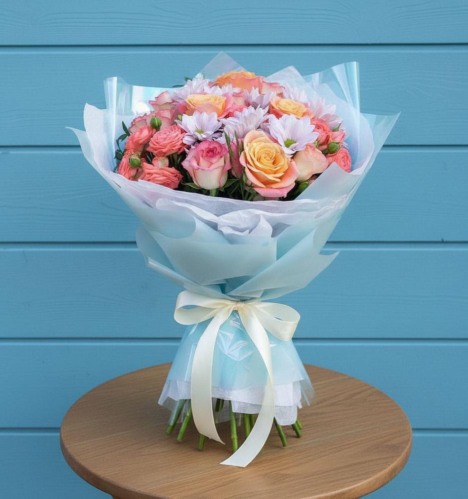 Букет цветов из: Хризантемы и Розы в Московском