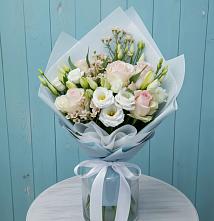 Букет цветов из:  Розы и Лизиантусы #REPLACE_PRED# Московском